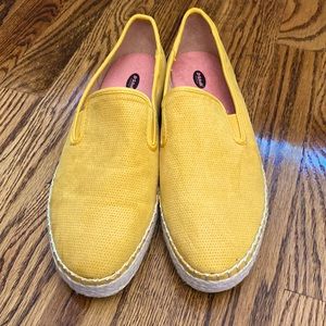 Women’s Dr Scholls Foam Technology Slip Ons size 9M